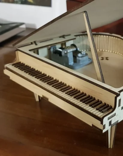 Caixa de música para piano de cauda