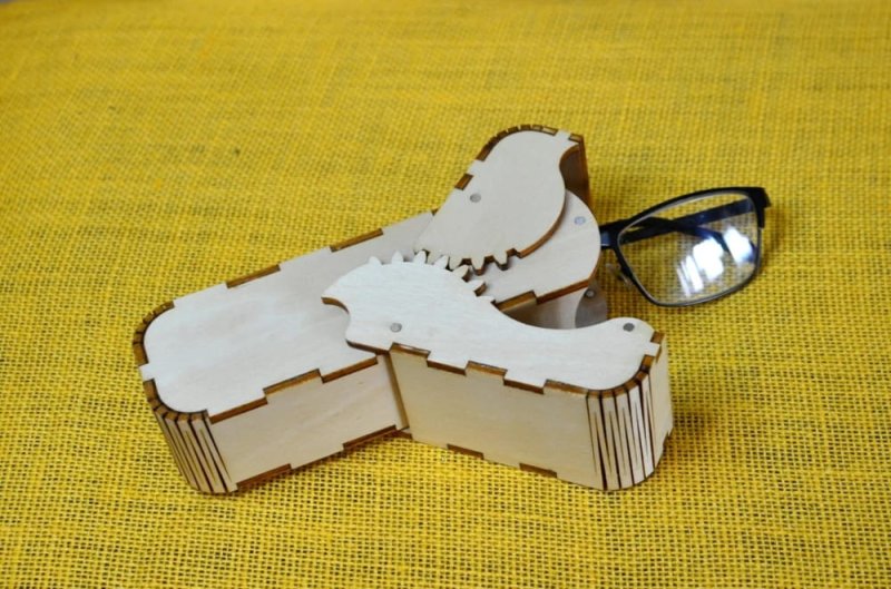 Caixa-de-oculos-com-engrenagens-cortadas-a-laser-arquivo-SVG.jpeg