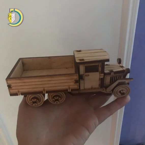 Caminhao-de-Brinquedo-de-Madeira-arte-guru.jpg