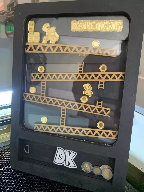 Donkey-Kong-Piggy-Bank-Box-s.jpeg