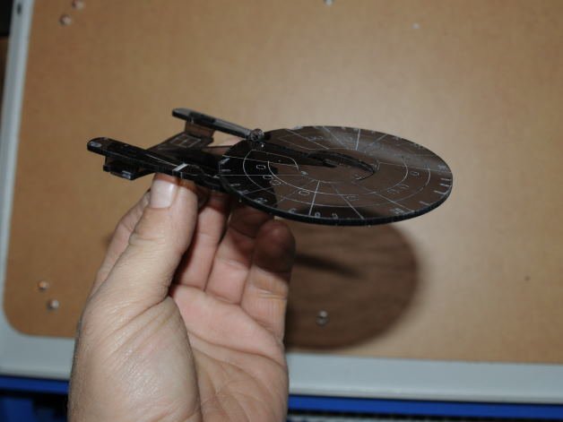 Star-Trek-USS-Enterprise-Vetor-gratis-khanguru.jpg