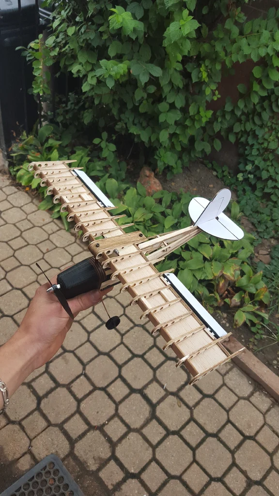 aero-modelo-3d-khanguru-3.webp